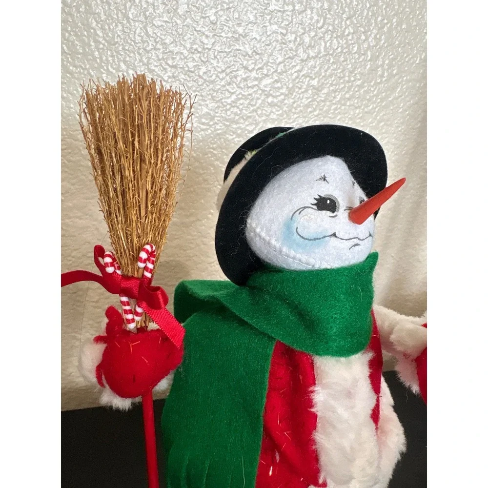 Annalee 2008 Snowman with Broom and Candy Canes Holiday Felt Doll 10 Inch Decor